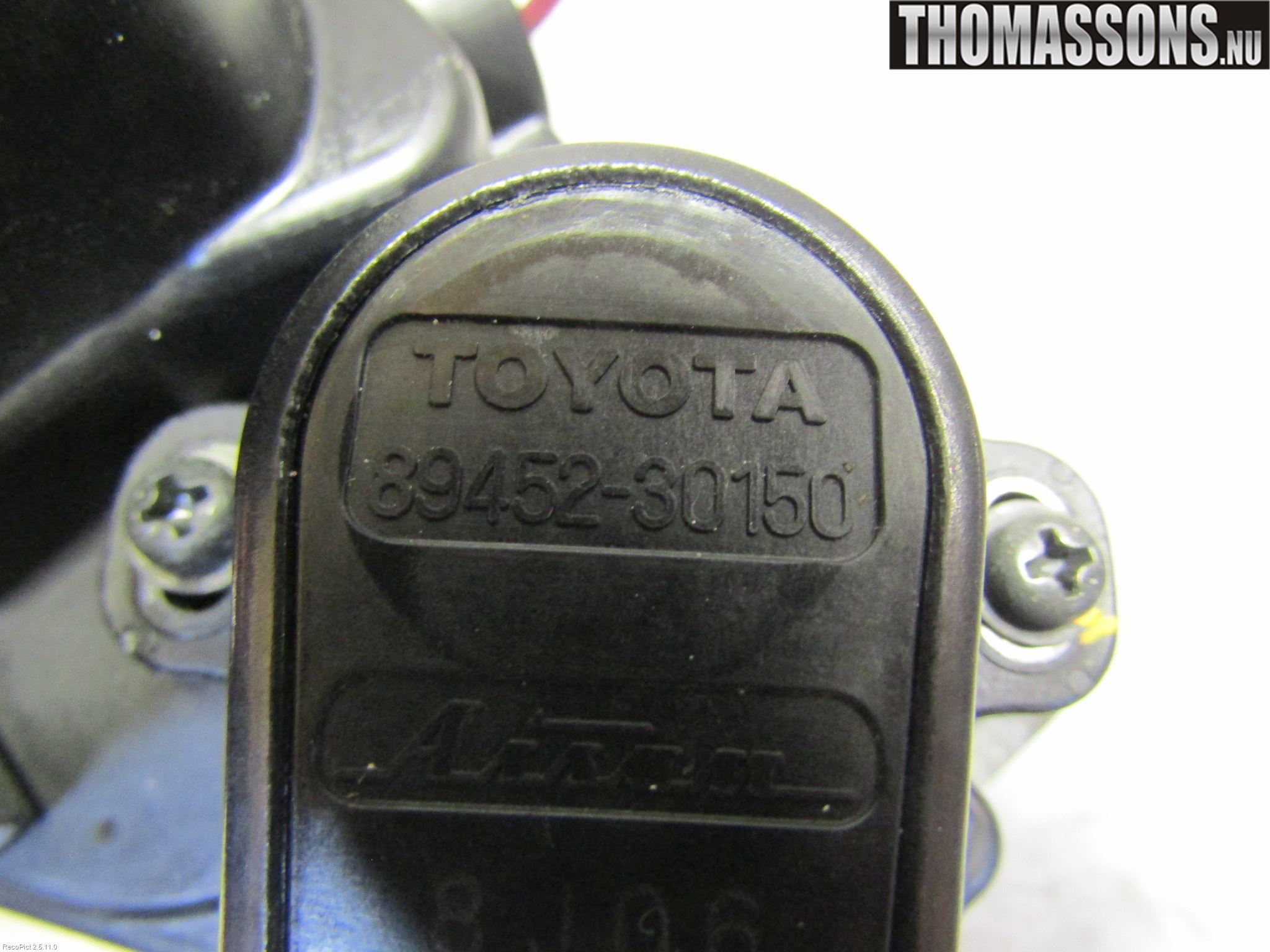 Toyota PRIUS NWH20 04-08 Inns Spjeldhus