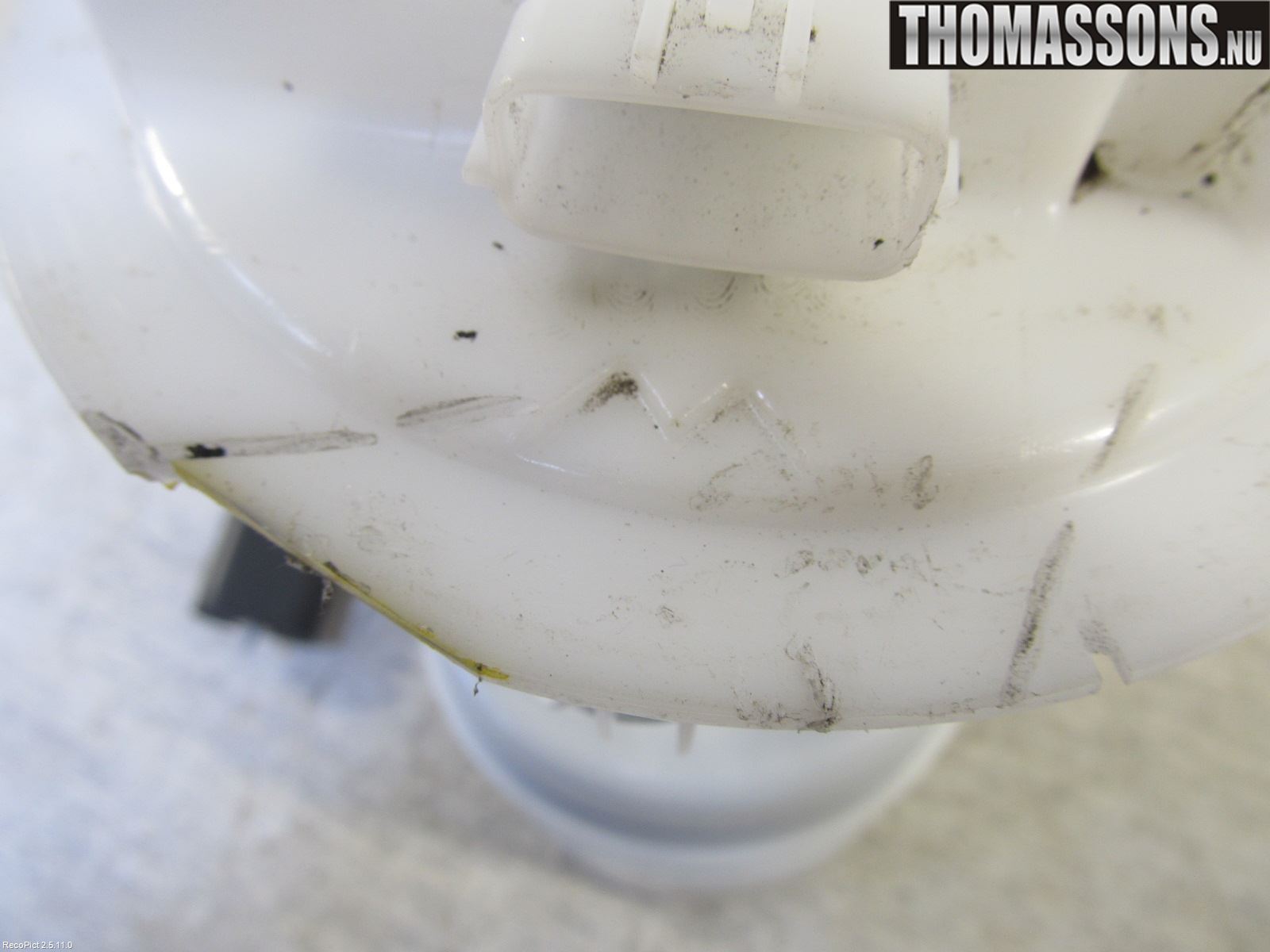 Renault CLIO III  09-12 Drivstoffpumpe Fødepumpe El