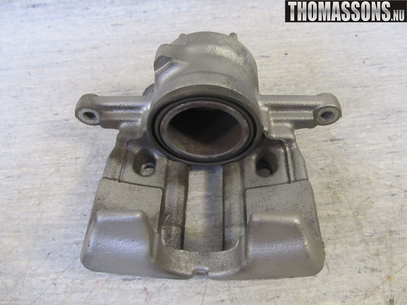 Mitsubishi COLT 09-13 Bremsecaliper Foran Venstre