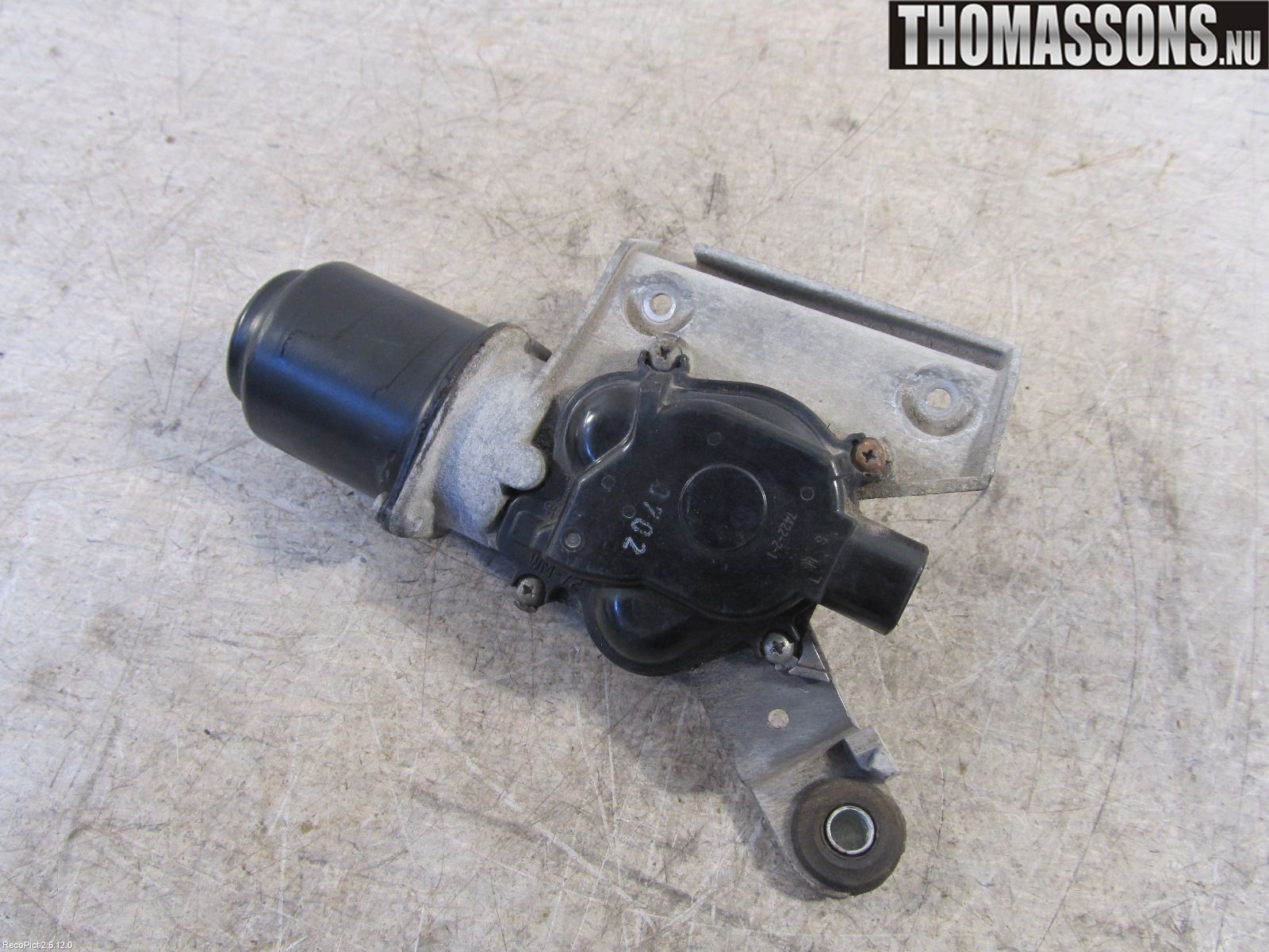 Nissan PATHFINDER R51 05-12 Viskermotor Frontrute