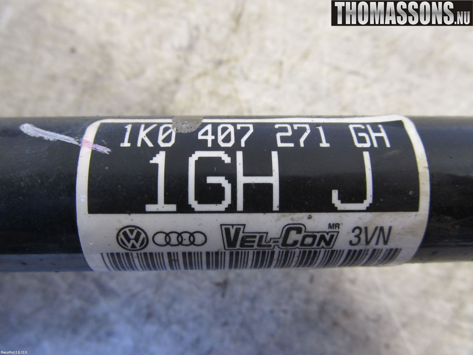 Volkswagen VW GOLF VI 09-13 Drivaksel Foran Kompl Venstre