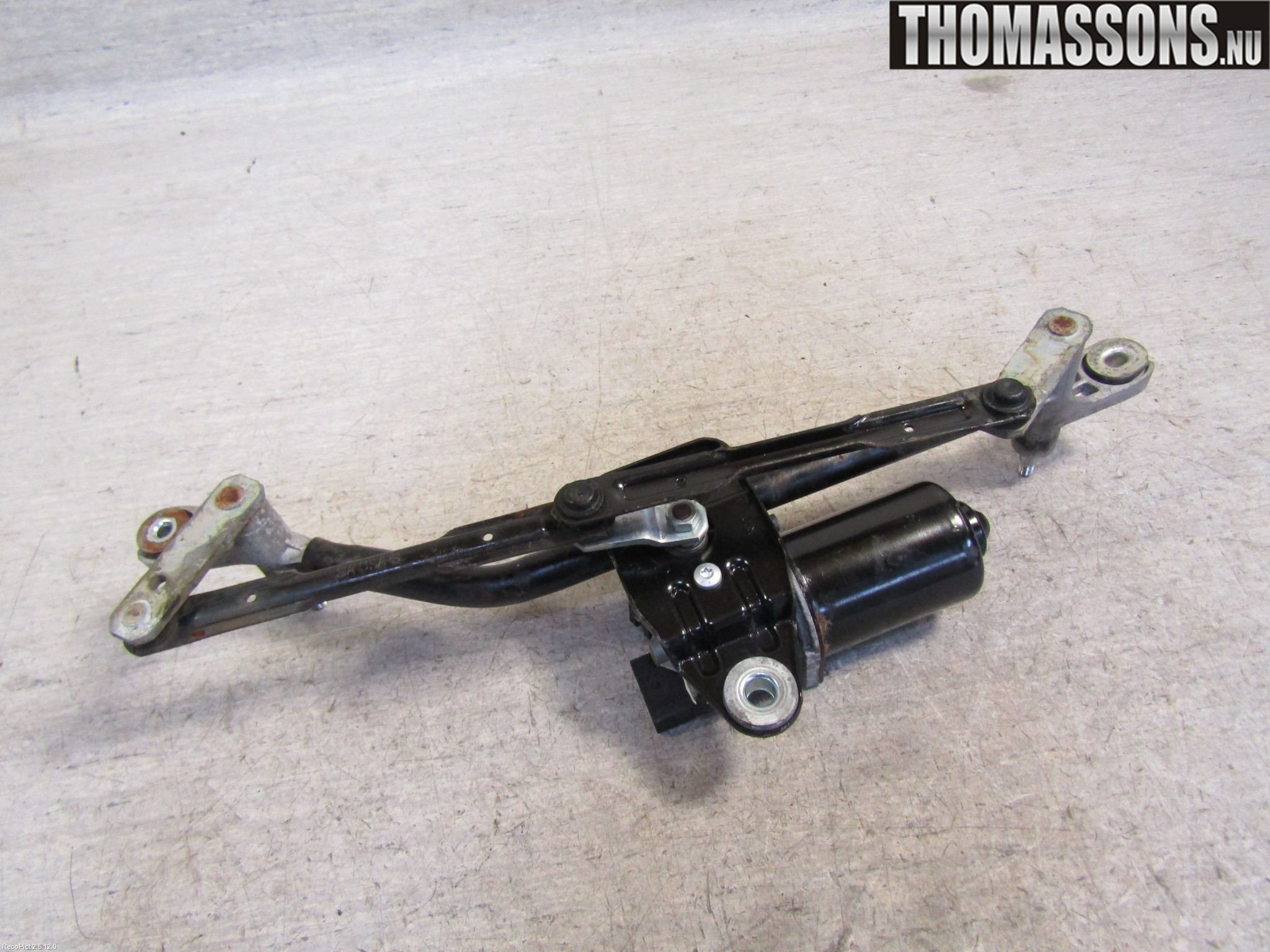 Kia PICANTO    04-11 Viskermotor Frontrute