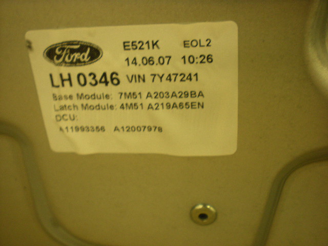Ford FOCUS     04-07 Vindusheis