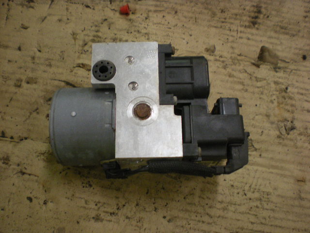 Toyota COROLLA 02-07 Abs Hydraulikkaggregat