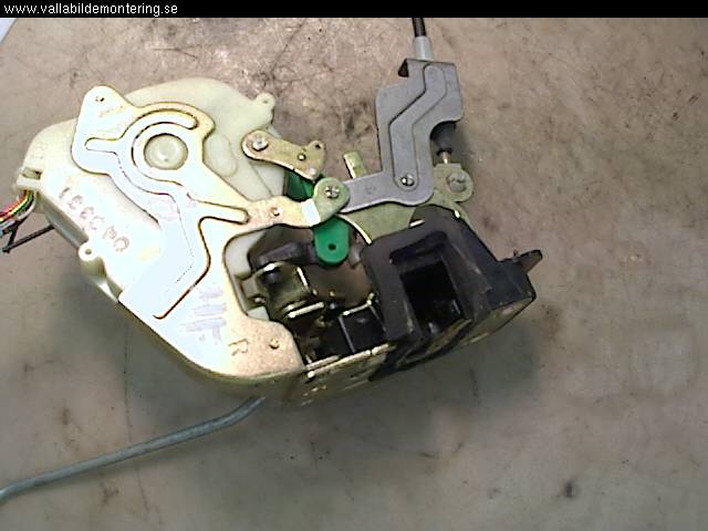 Kia SORENTO 03-09 Dørlås - Låsekasse