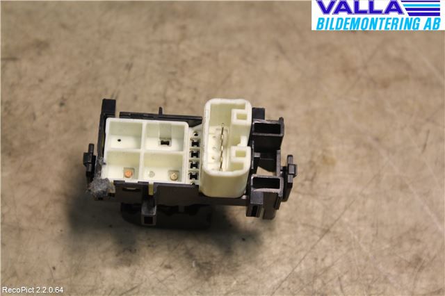 Toyota AURIS 07-09 Bryter Vindusheis