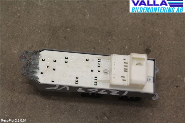 Toyota AURIS 07-09 Bryter Vindusheis