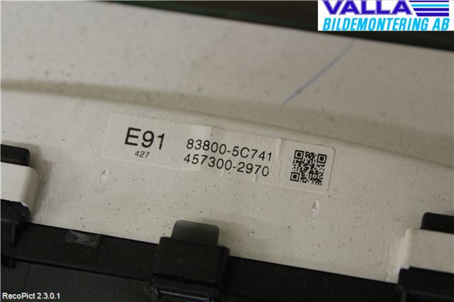 Toyota YARIS VERSO P1 00-05 Instr Kombinert