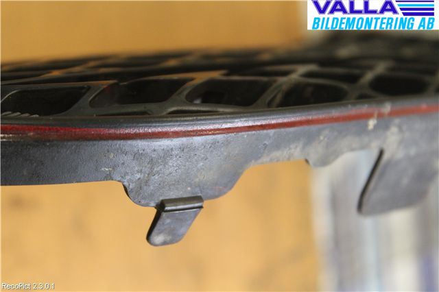 Toyota COROLLA 02-07 Grill Komplett