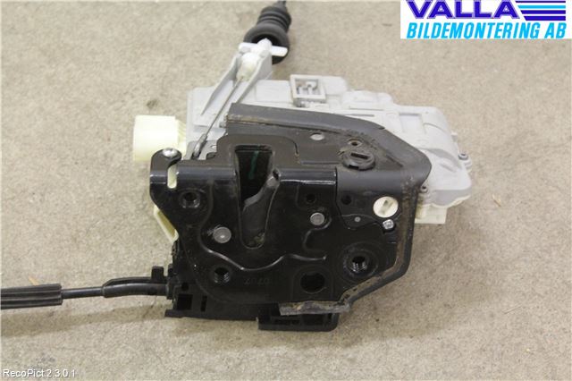 Volkswagen VW PASSAT 05-11 Dørlås - Låsekasse