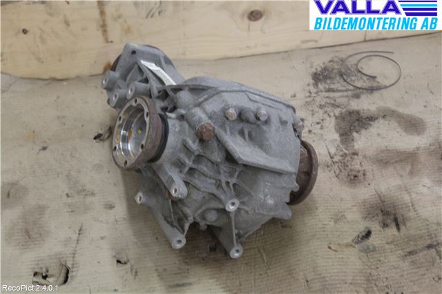 Audi A4/S4 05-07 Bakaksel Kardang Bak -Diff