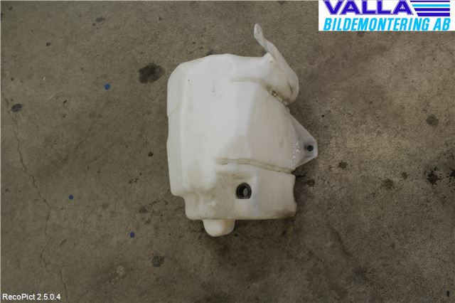 Volvo V50 04-07 Spylerbeholder Frontrute-Lykte