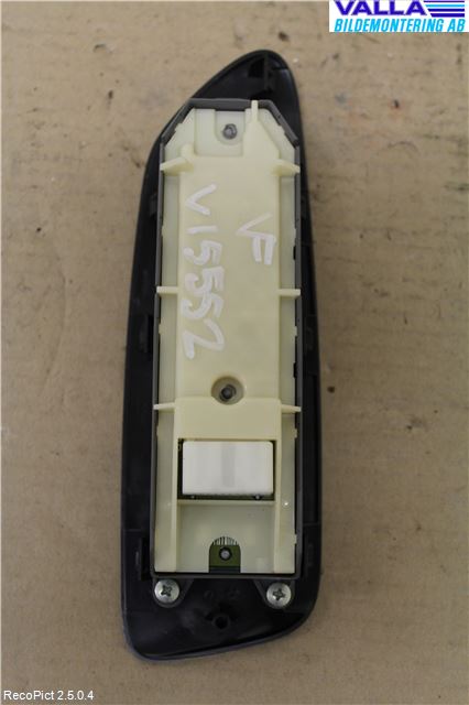 Toyota AURIS 10-12 Bryter Vindusheis