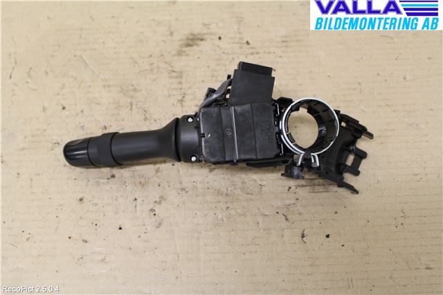 Toyota AURIS 10-12 Bryter Ratt Blinklys - Lys
