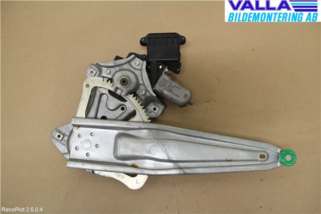 Toyota AURIS 10-12 Vindusheis El Komp