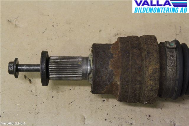 Volvo V70 05-08 Drivaksel Bak Kompl Høyre