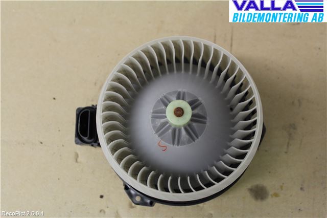 Toyota YARIS XP90 06-11 Varmeapparat Viftemotor