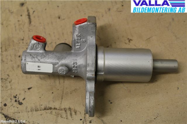 BMW 5 E60/61 Sed/Tou 02-10 Brems Hovedsylinder