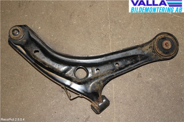 Mazda 2 (DE) 08-15 Bærearm Foran Venstre Nedre