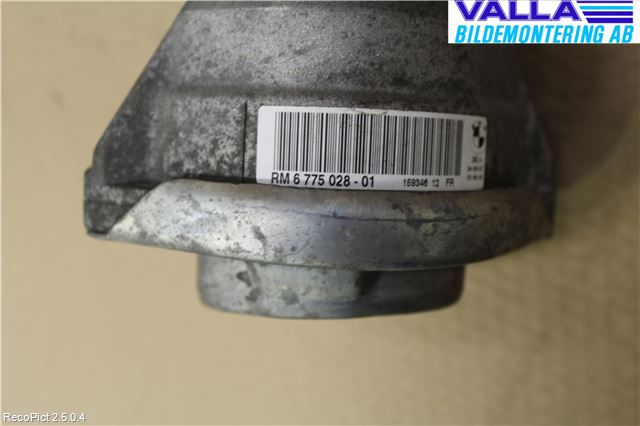 BMW 5 E60/61 Sed/Tou 02-10 Motor Feste Gummi