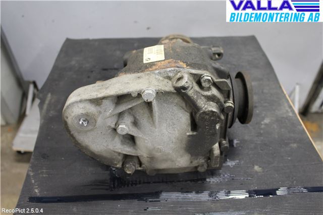 BMW 5 E60/61 Sed/Tou 02-10 Bakaksel Kardang Bak -Diff