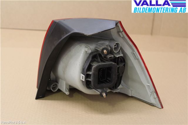 Volkswagen VW GOLF V 04-09 Baklykt Venstre