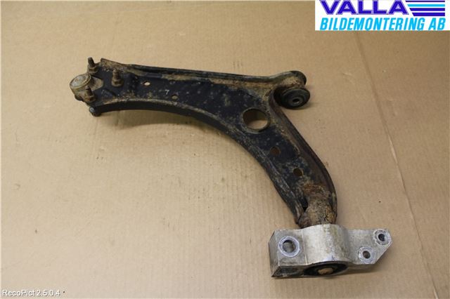 Volkswagen VW CADDY      04-10 Bærearm Foran Høyre Nedre