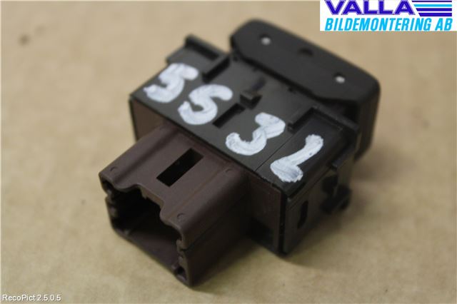 Nissan NAVARA 05-16 Bryter Varmesete