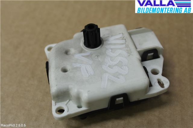 Nissan NAVARA 05-16 Varme Ac Betjening-Display