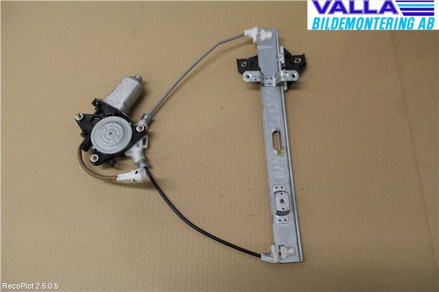 Suzuki LIANA Vindusheis El Komp
