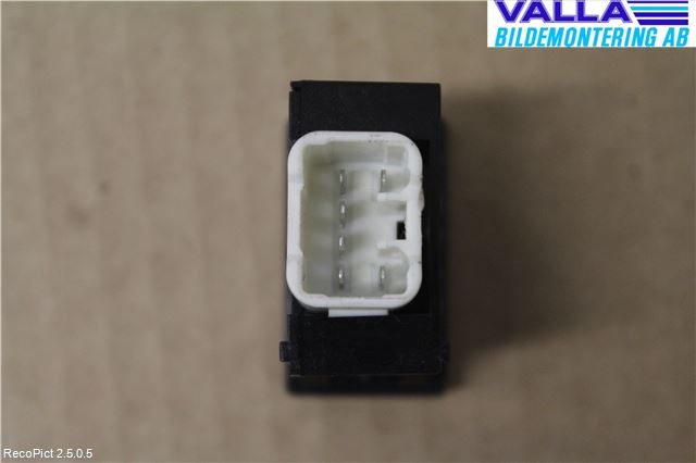 Toyota RAV 4 00-06 Frontlykt Lysspredderreg