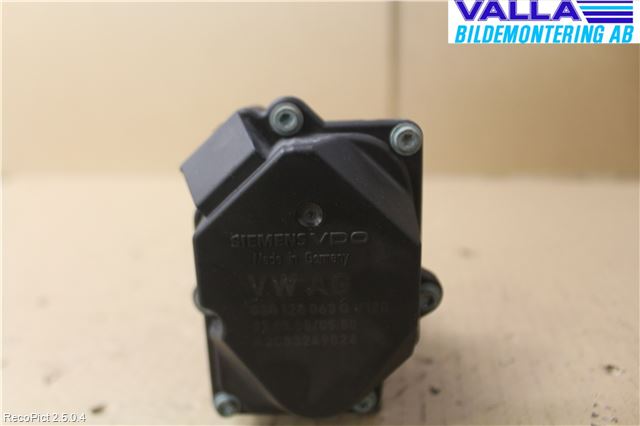 Volkswagen VW CADDY      04-10 Inns Spjeldhus