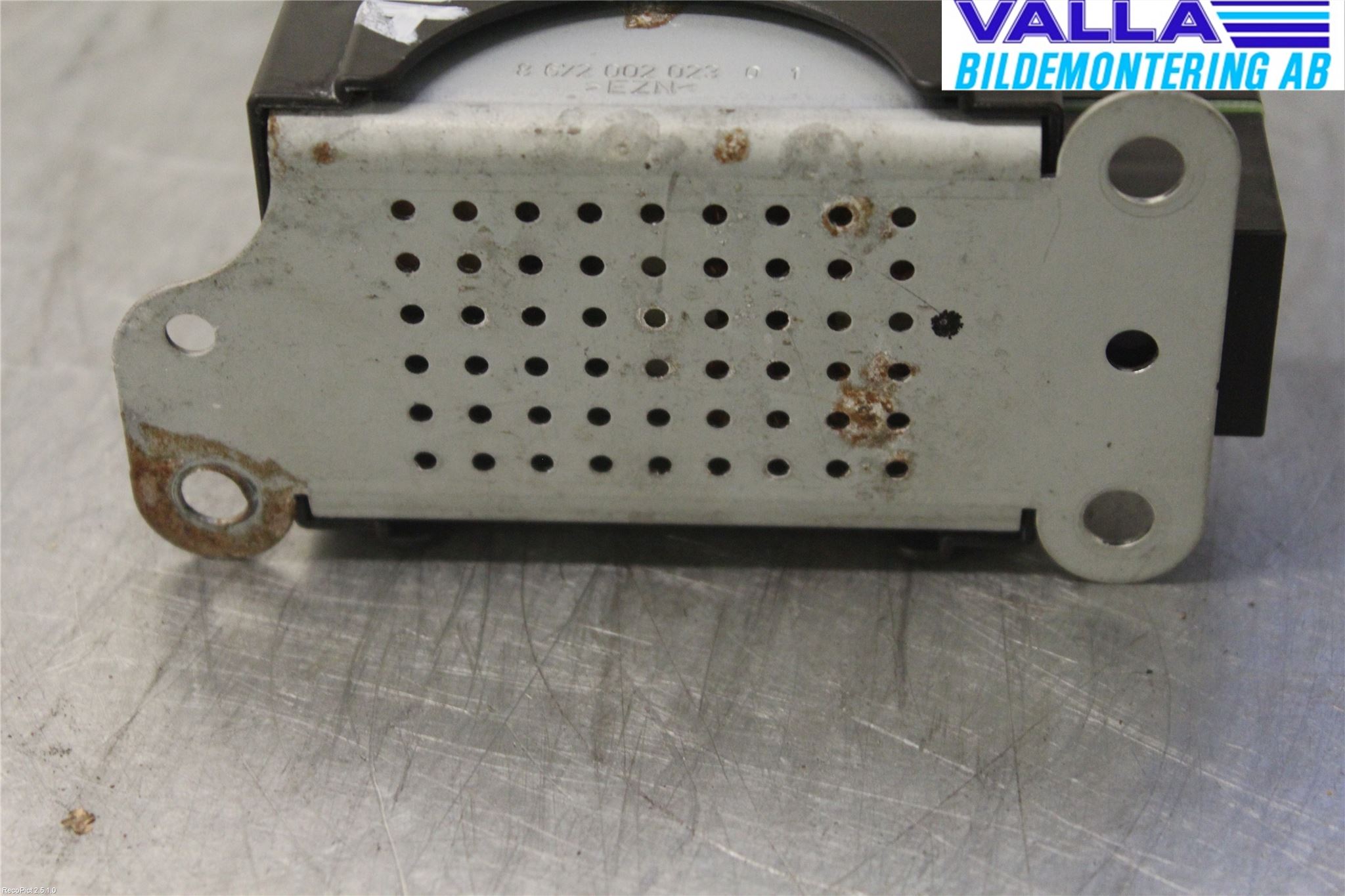 Volkswagen VW GOLF V 04-09 Stereo Antenneforsterker