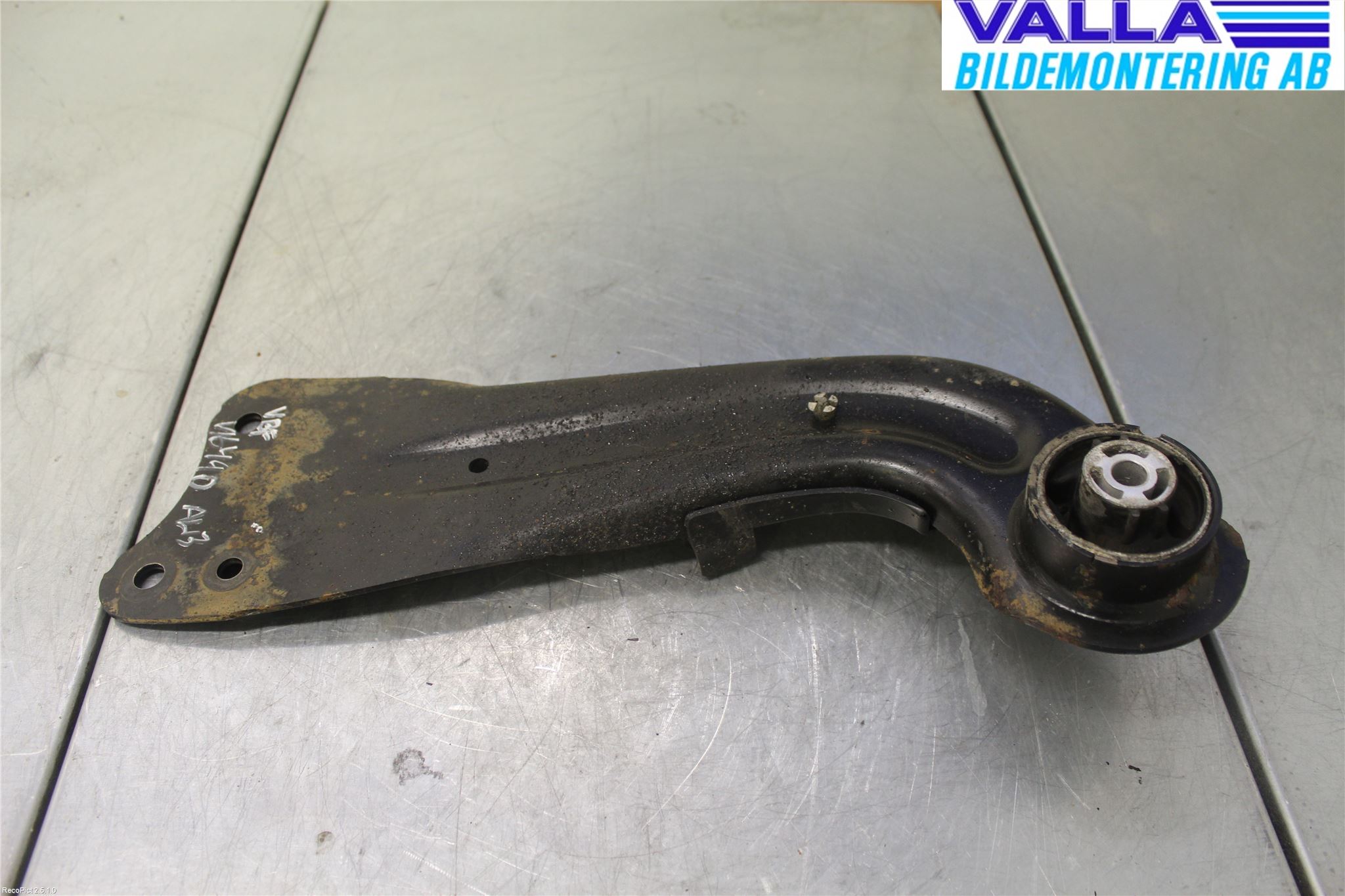 Volkswagen VW GOLF VI 09-13 Bærearm Bak Venstre