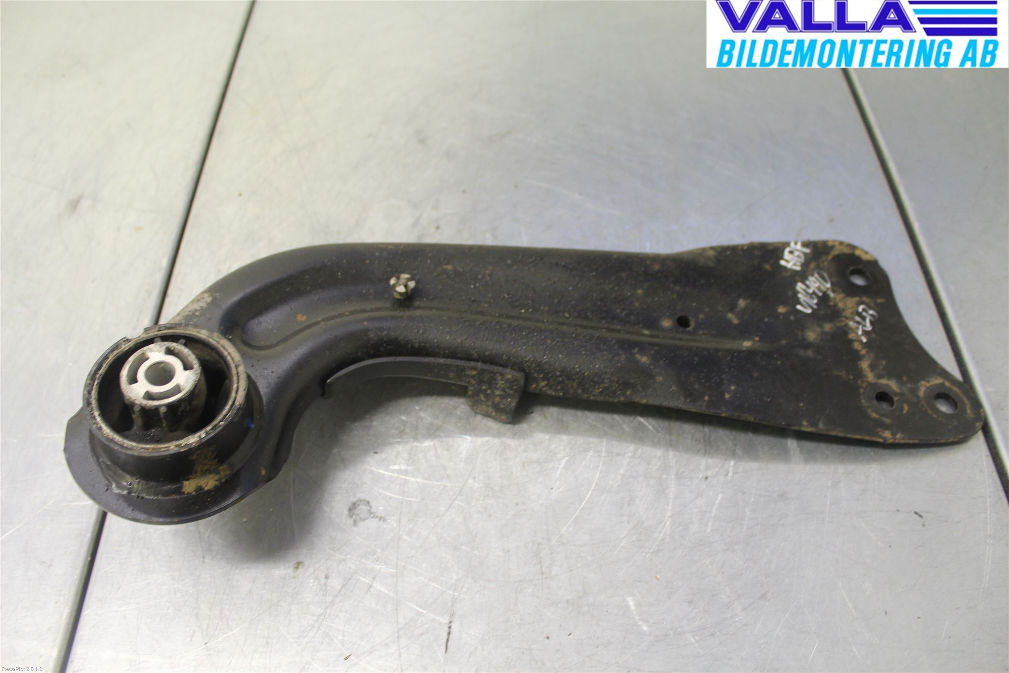 Volkswagen VW GOLF VI 09-13 Bærearm Bak Høyre