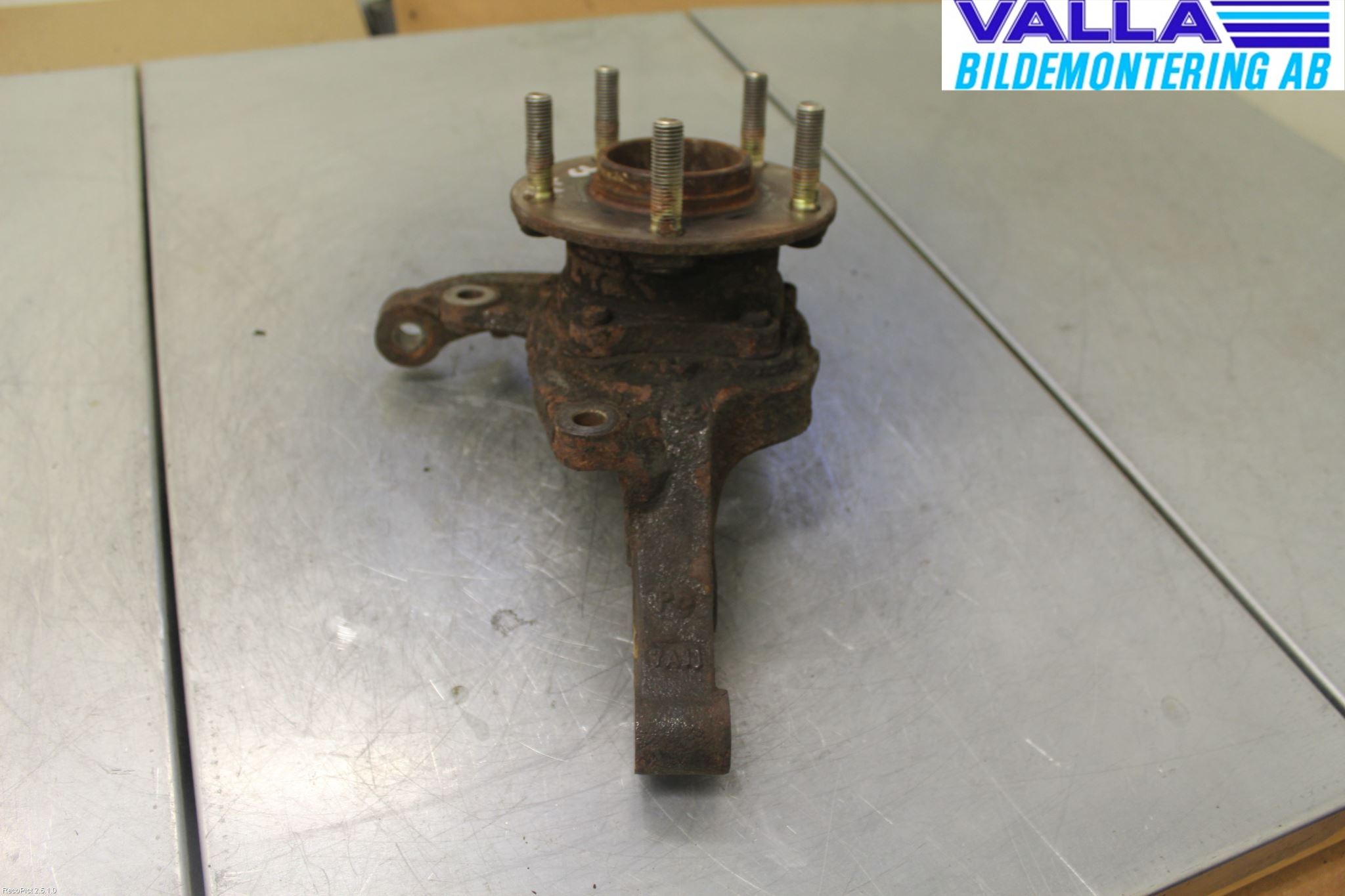 Hyundai SANTA FE  06-12 Spindel Vf