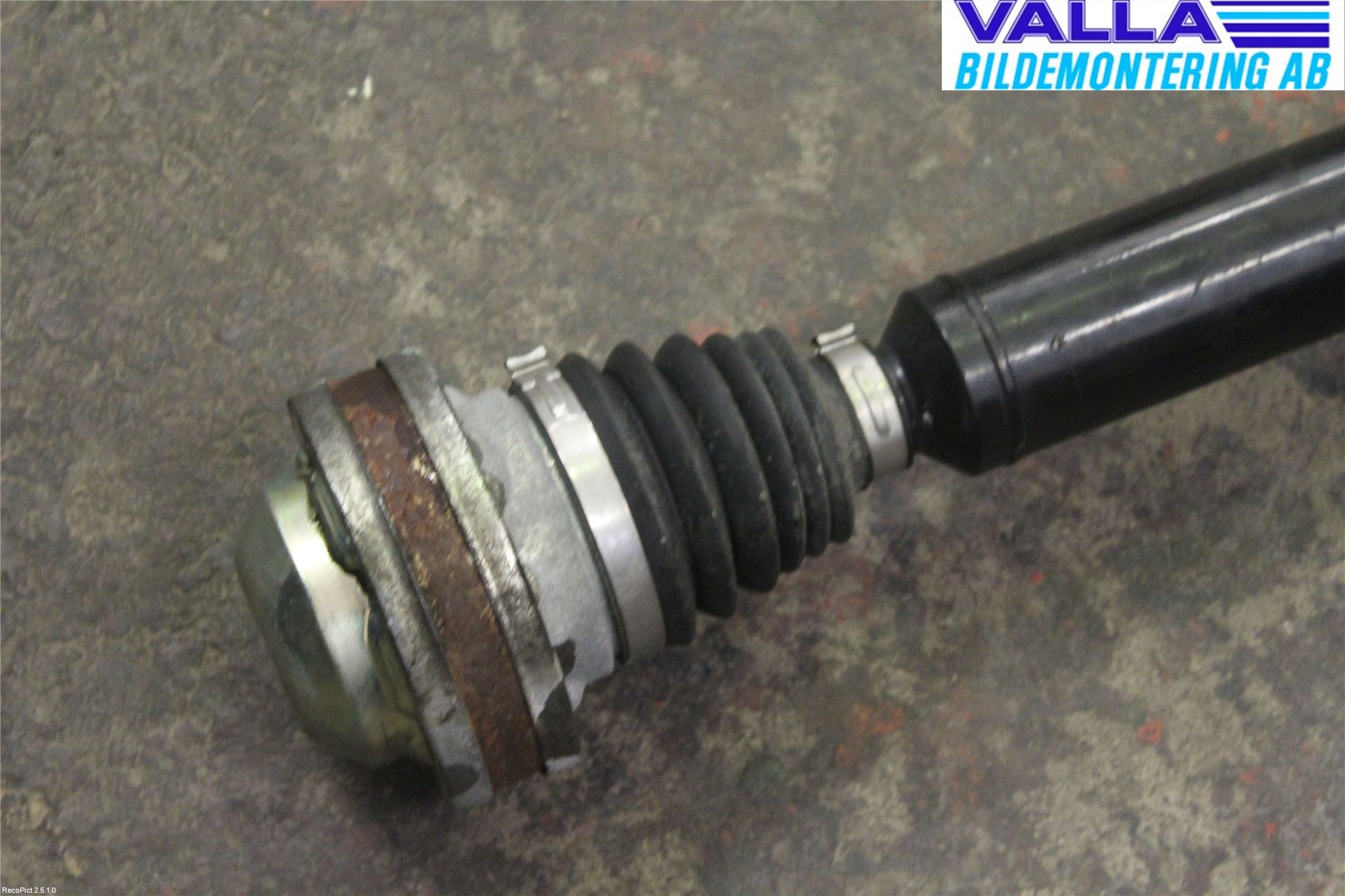 Volkswagen VW GOLF VI 09-13 Drivaksel Foran Kompl Høyre