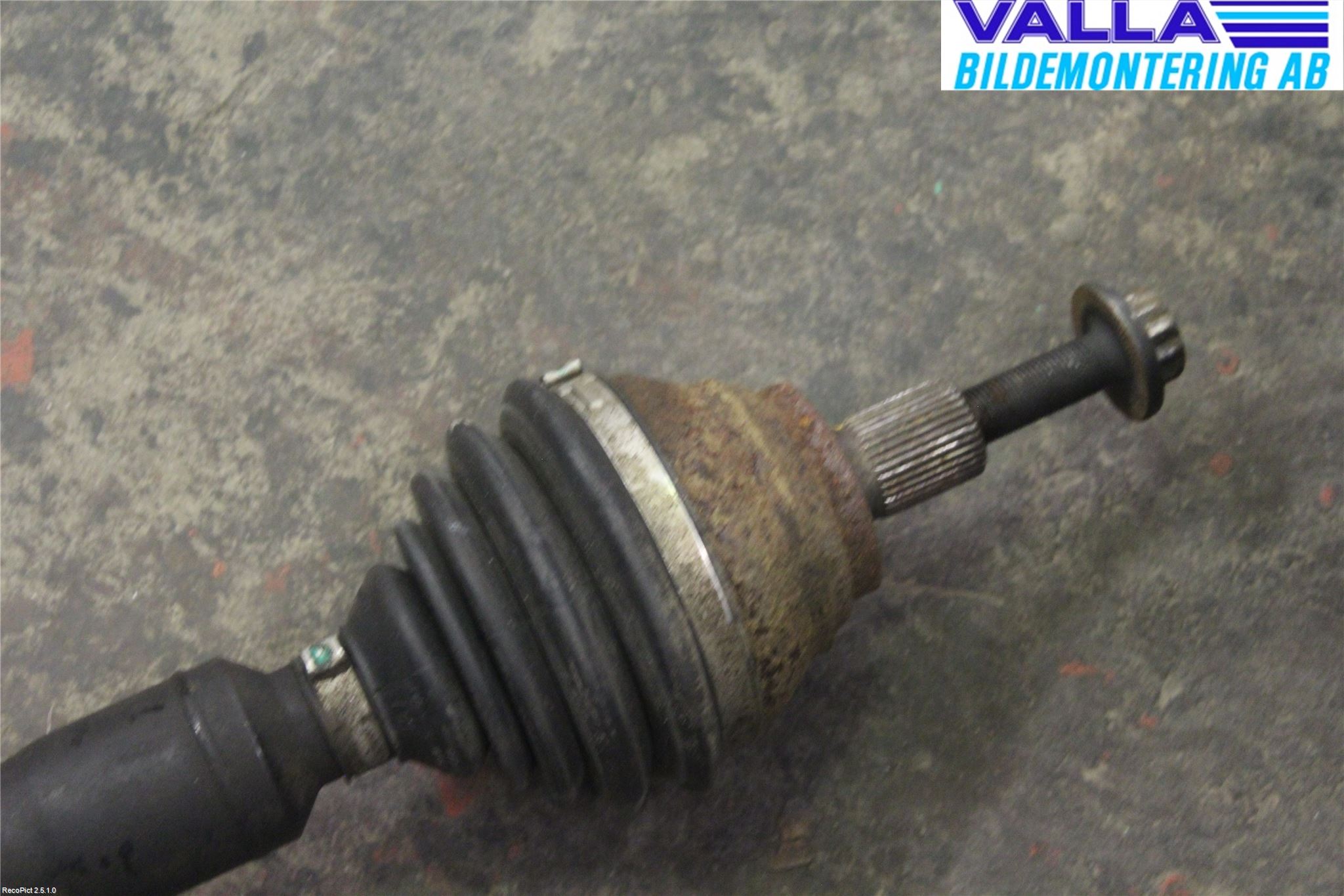 Volkswagen VW GOLF VI 09-13 Drivaksel Foran Kompl Høyre