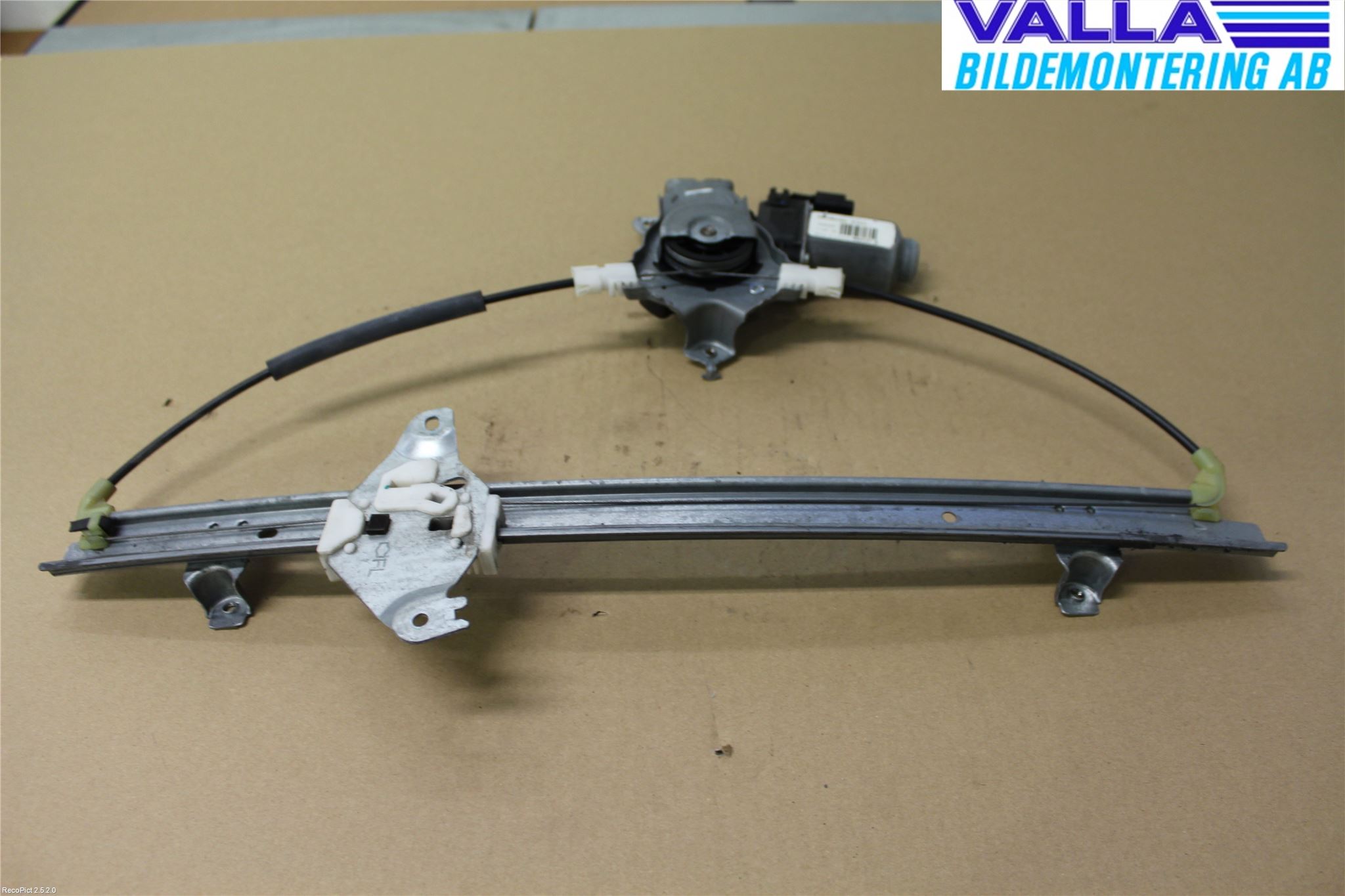 Nissan NAVARA 05-16 Vindusheis El Komp