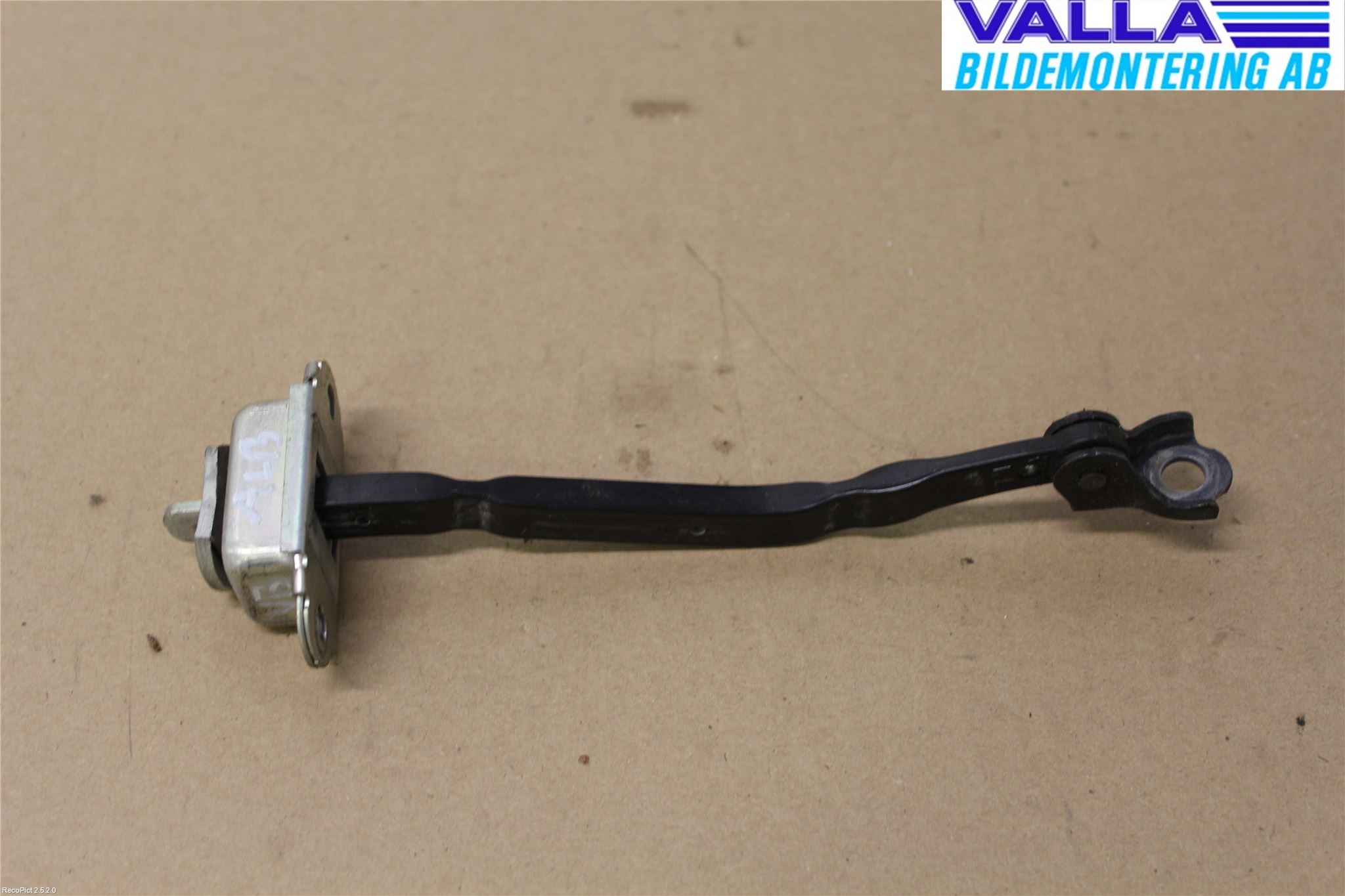 Nissan NAVARA 05-16 Dørstopper