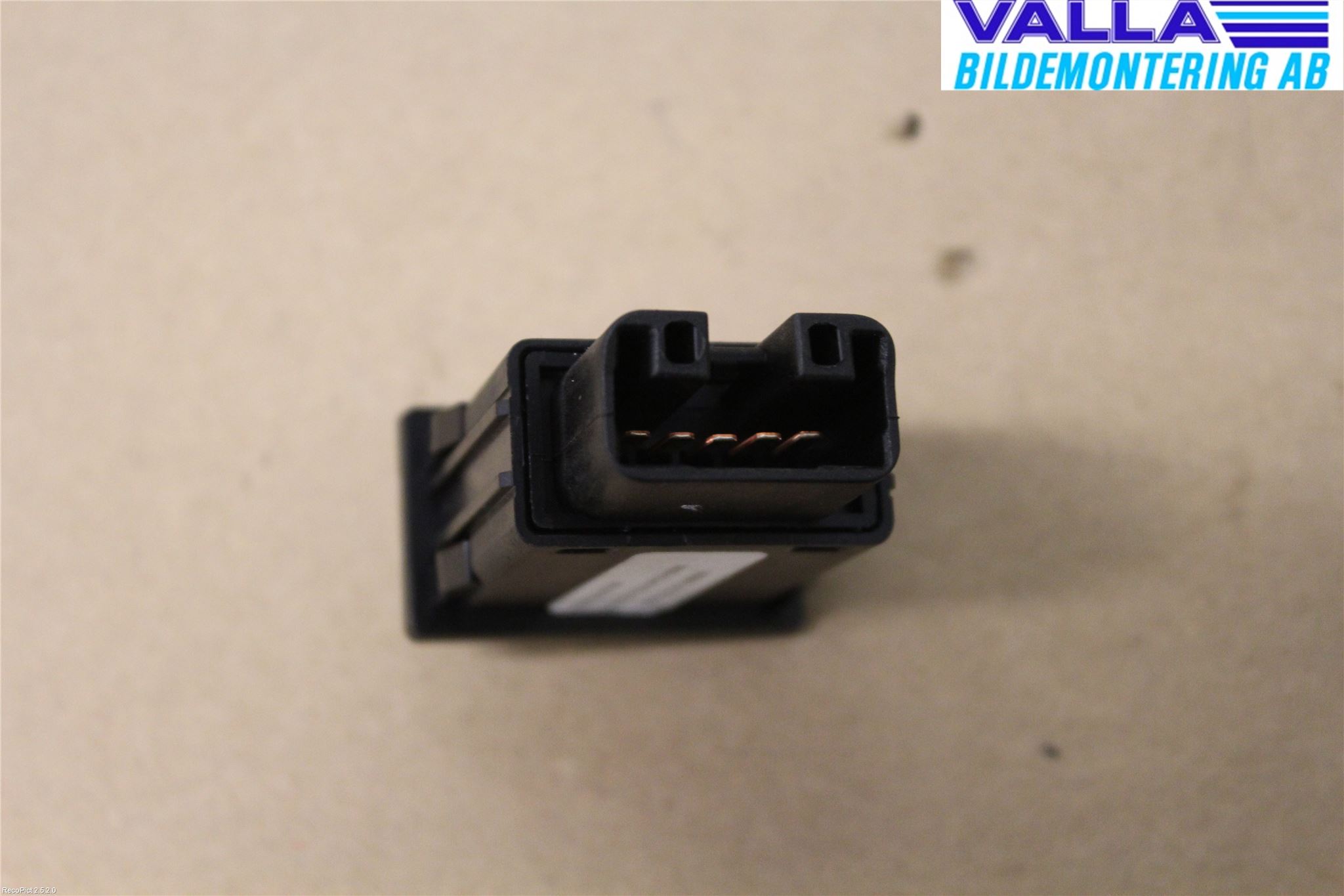 Toyota AVENSIS 03-06 Frontlykt Lysspredderreg