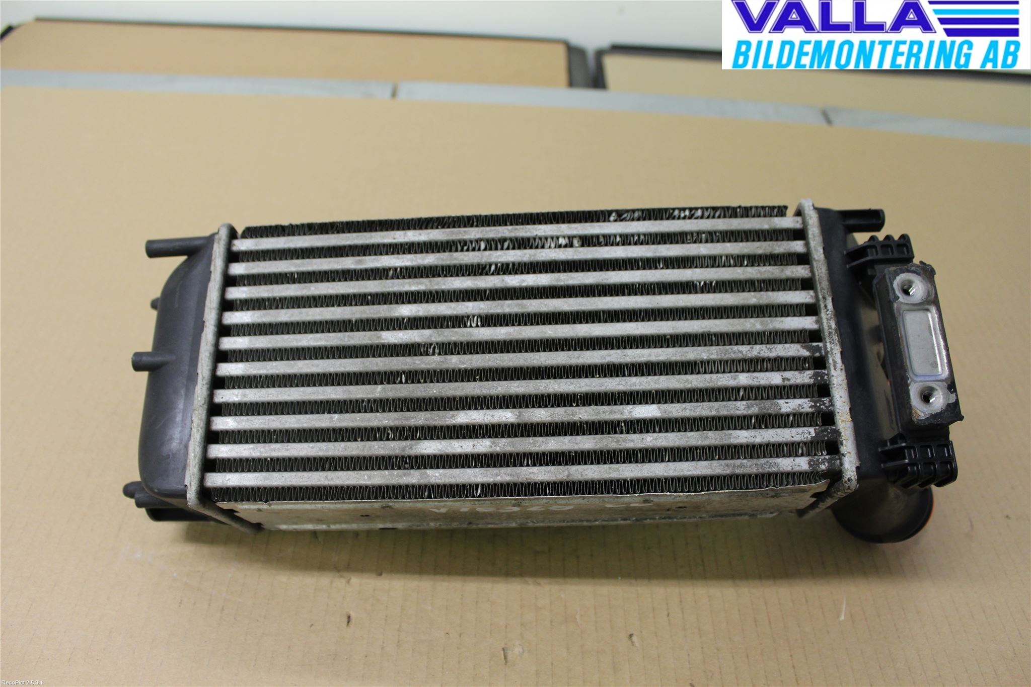 Peugeot 3008 09-16 Intercooler Radiator