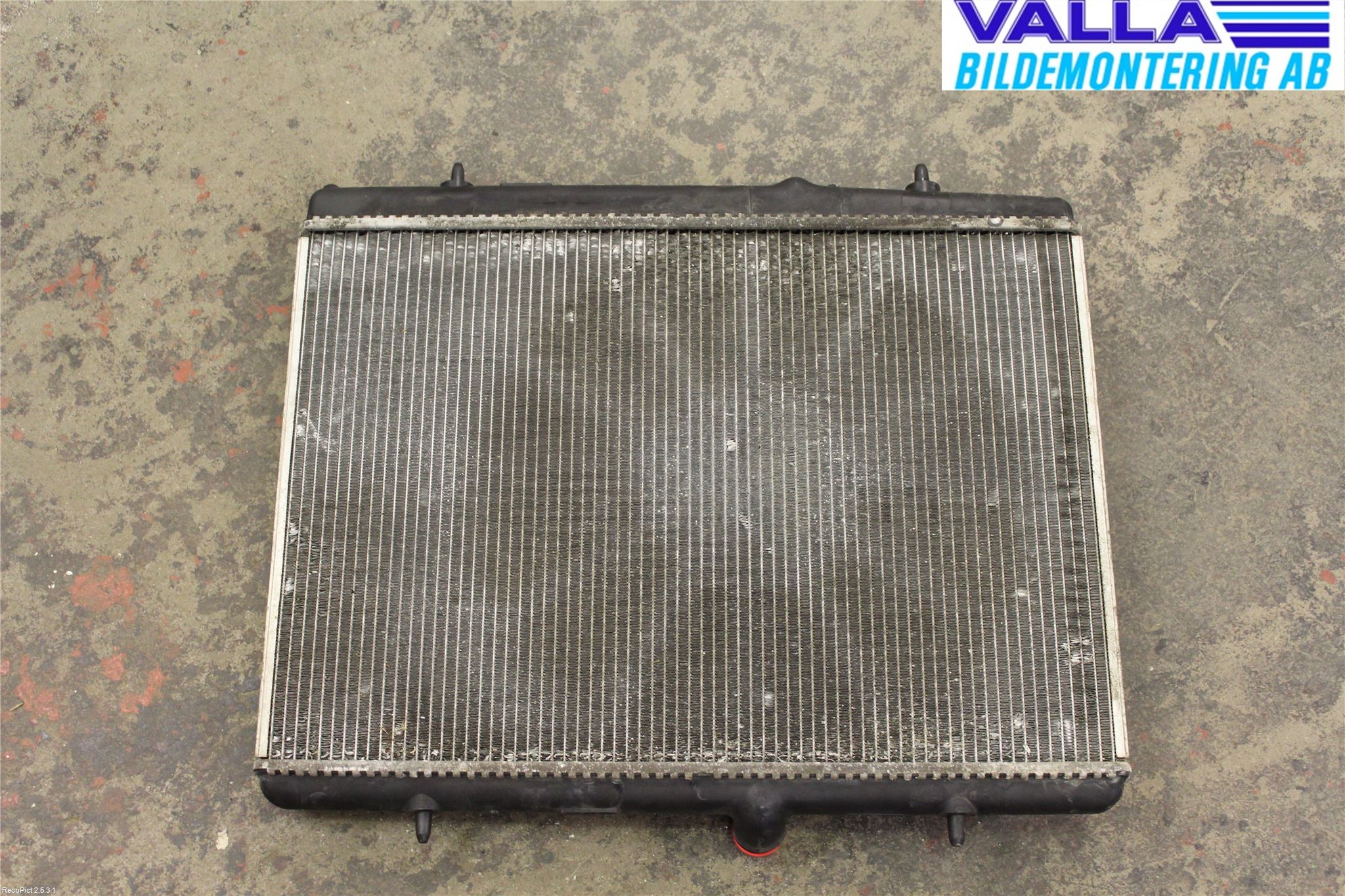Peugeot 3008 09-16 Radiator Automat