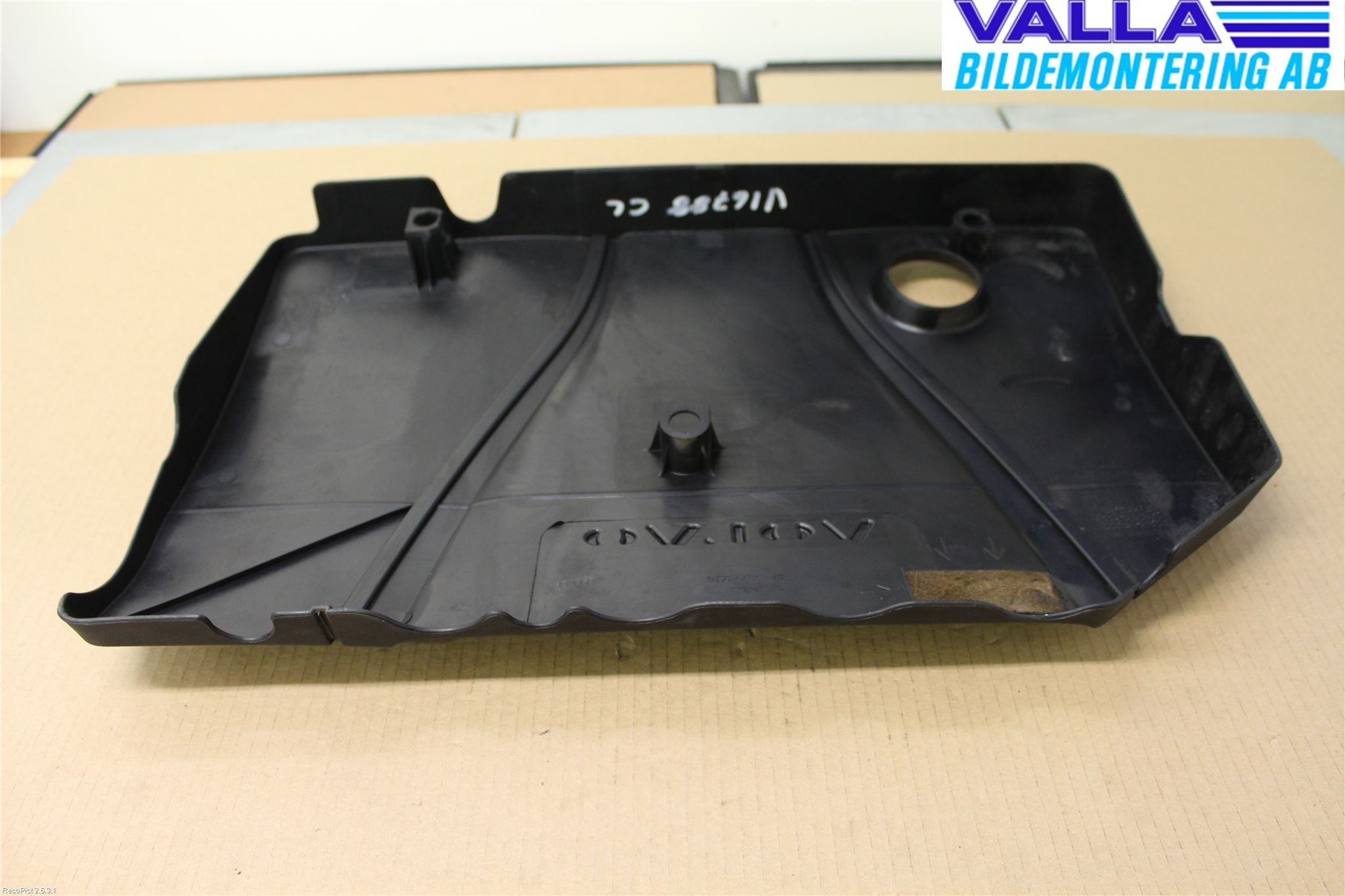 Volvo V70 08-13 Motor Deksel Over Motor