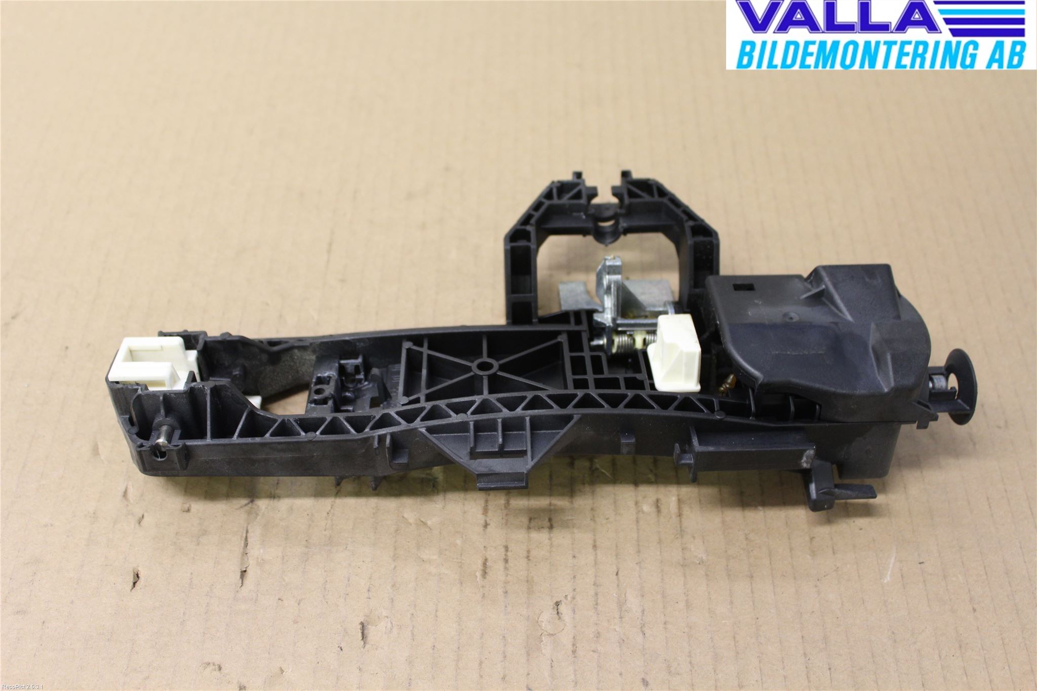 Mercedes-Benz MB C-KLASS (W204) 07-15 Dørhandtak Ytre Venstre