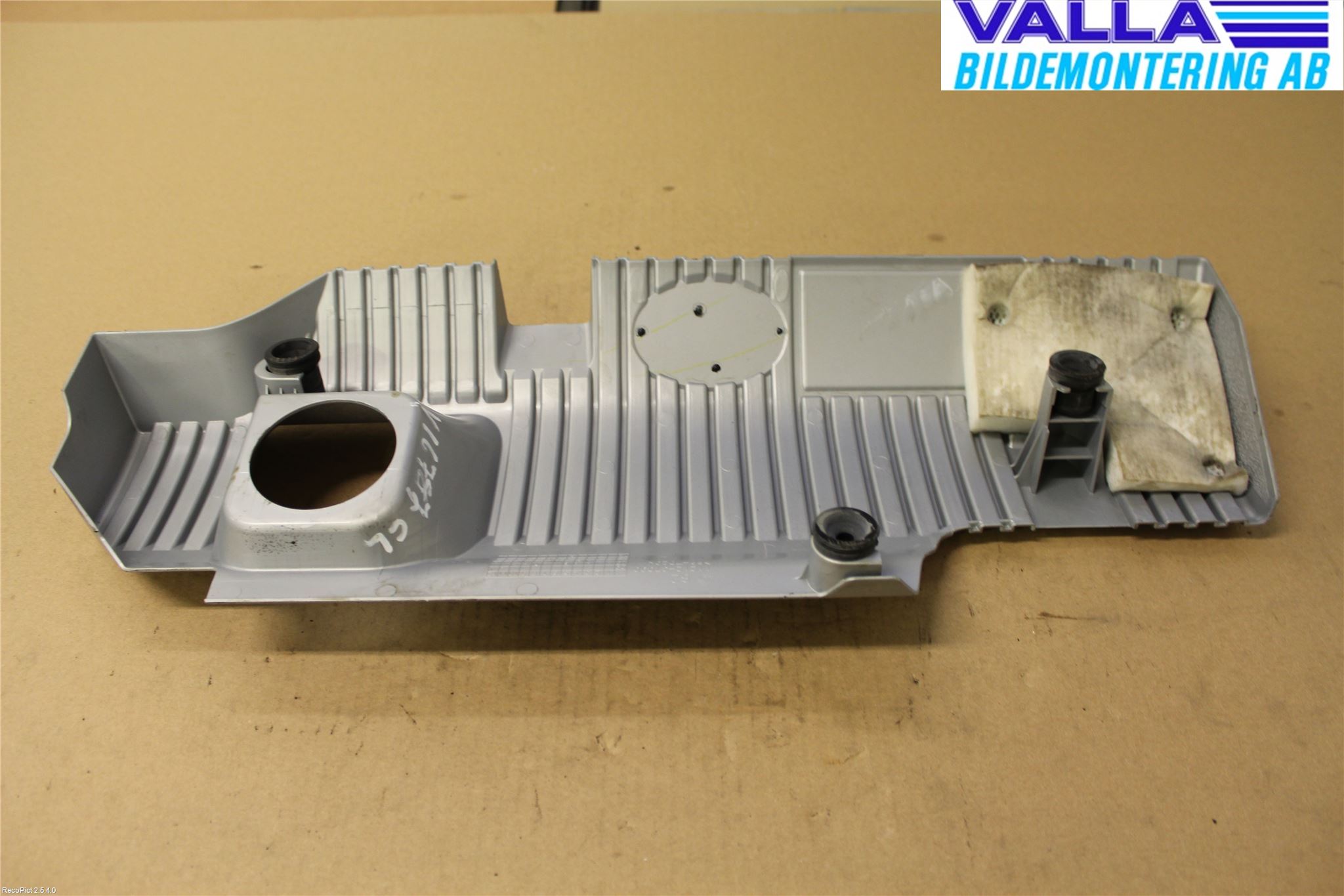 Toyota AURIS 13-19 Motor Deksel Over Motor