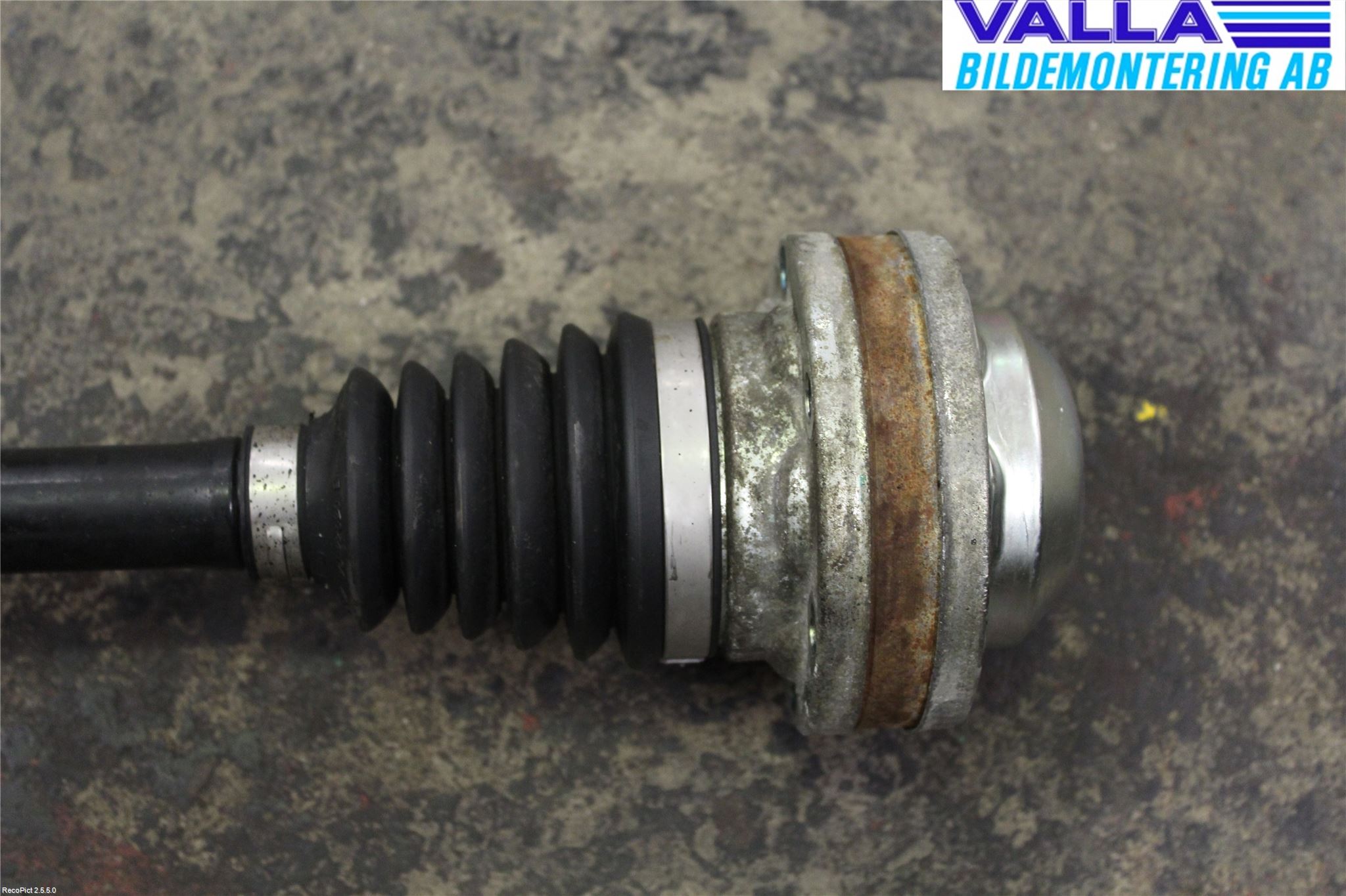 Audi A3/S3     04-05 Drivaksel Foran Kompl Venstre
