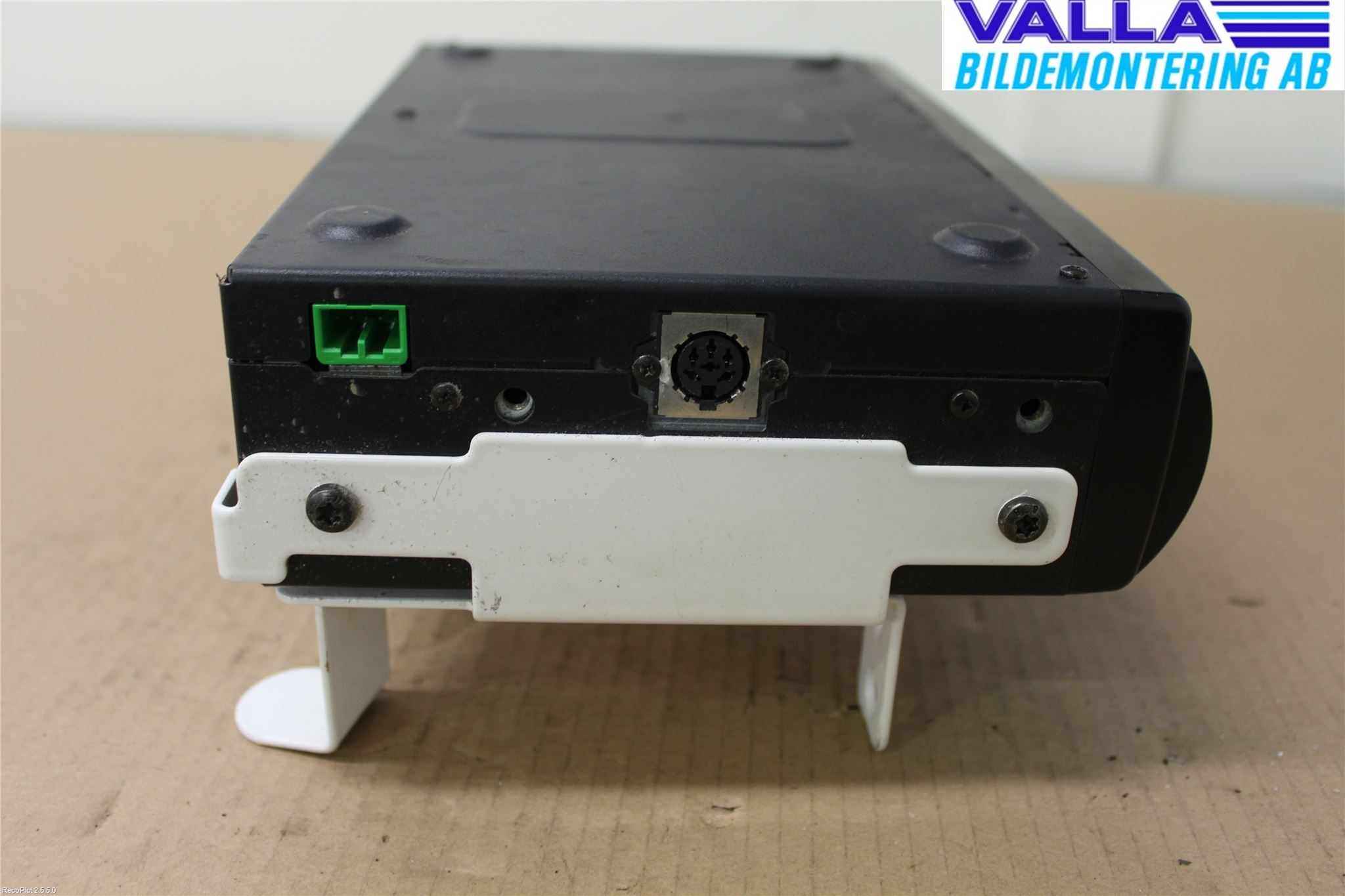 Volvo XC70 01-04 Stereo Cd Veksler
