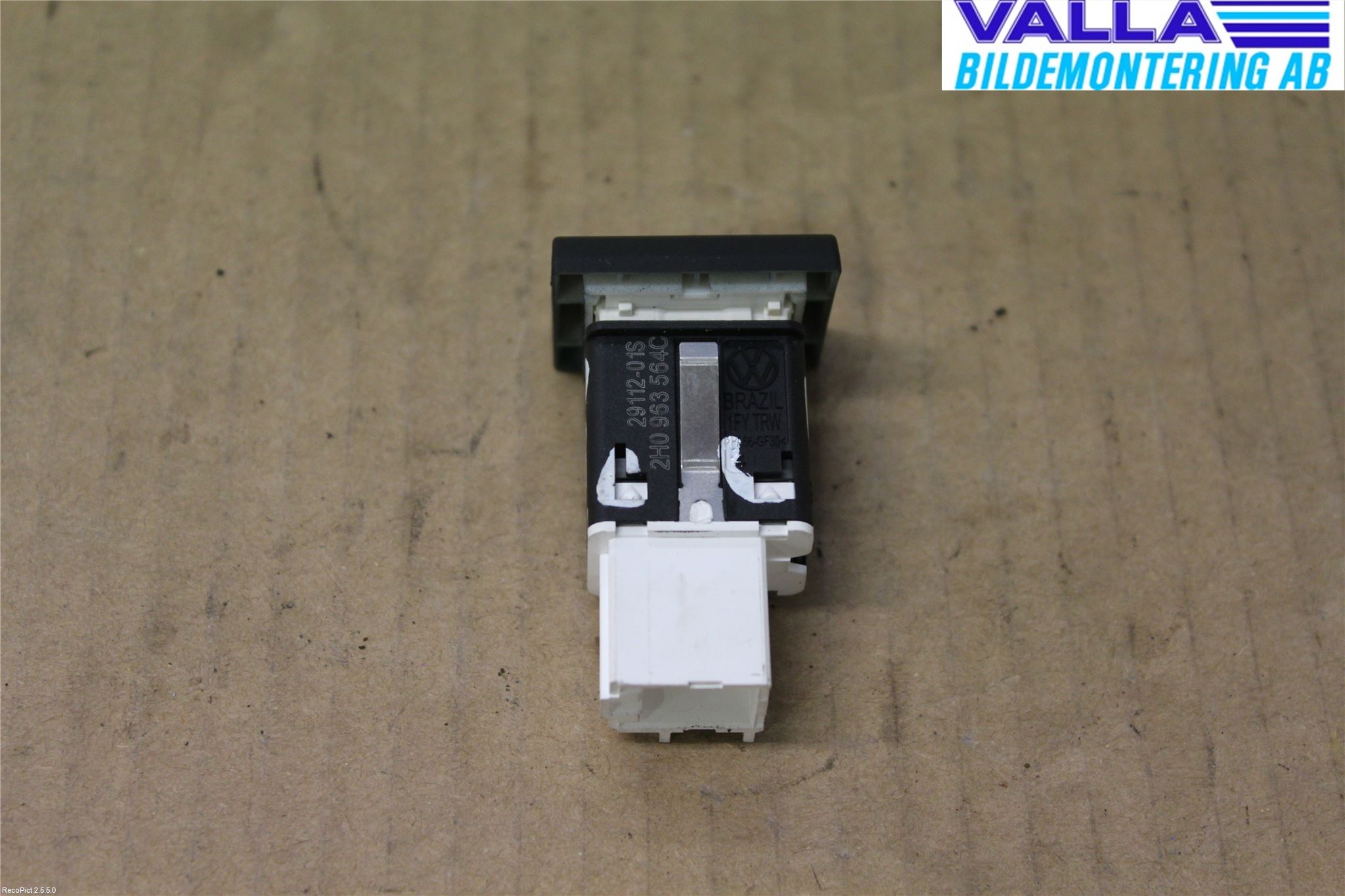 Volkswagen VW AMAROK 2H 10-22 Bryter Varmesete