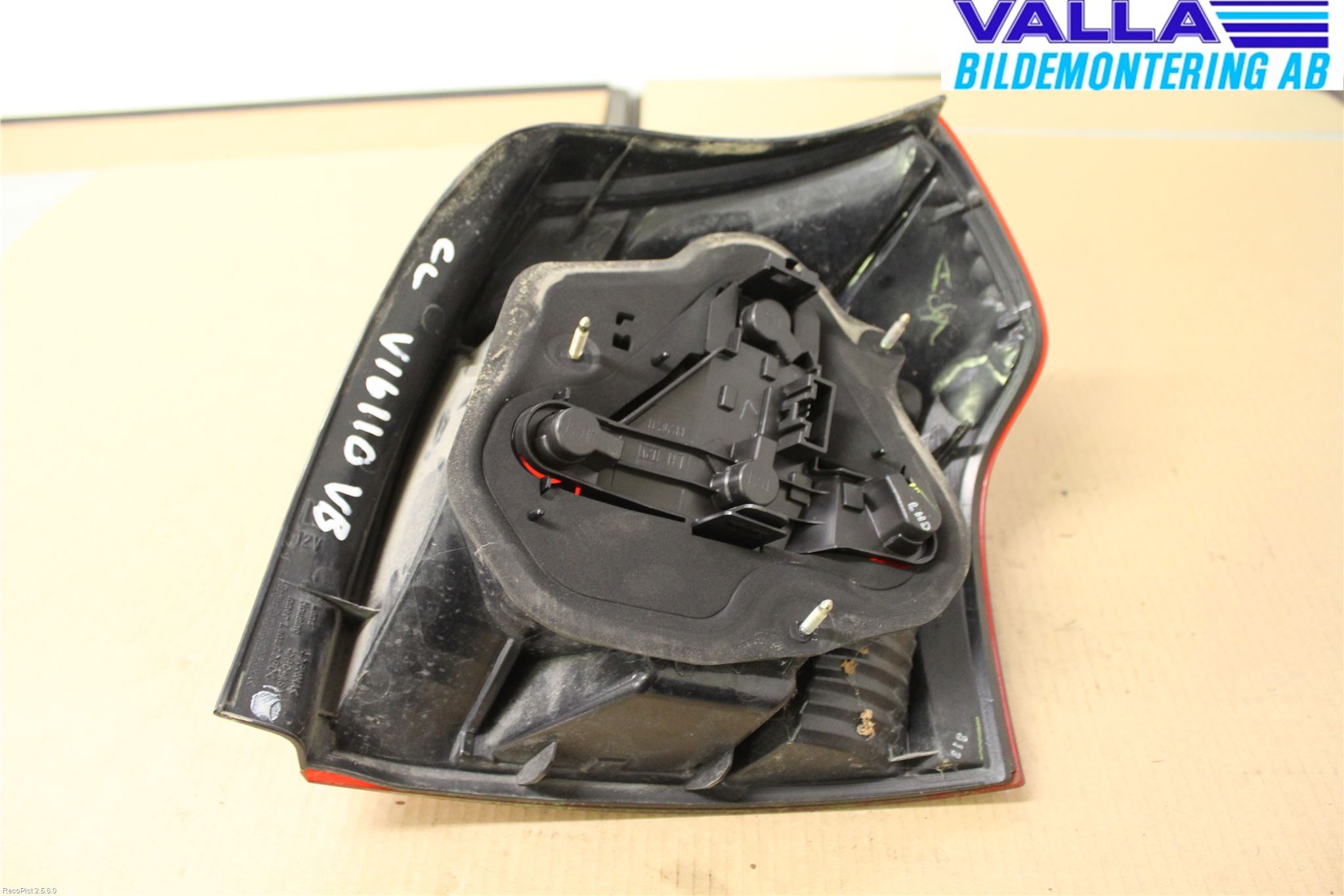 Toyota COROLLA 02-07 Baklykt Venstre